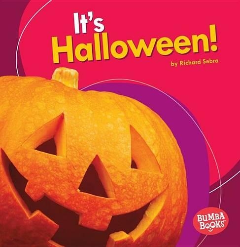 It's Halloween!: (Bumba Books — It's a Holiday!)