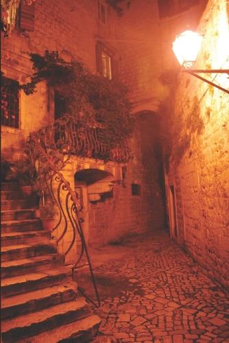 Corazon, Razon Y Otros Poemas