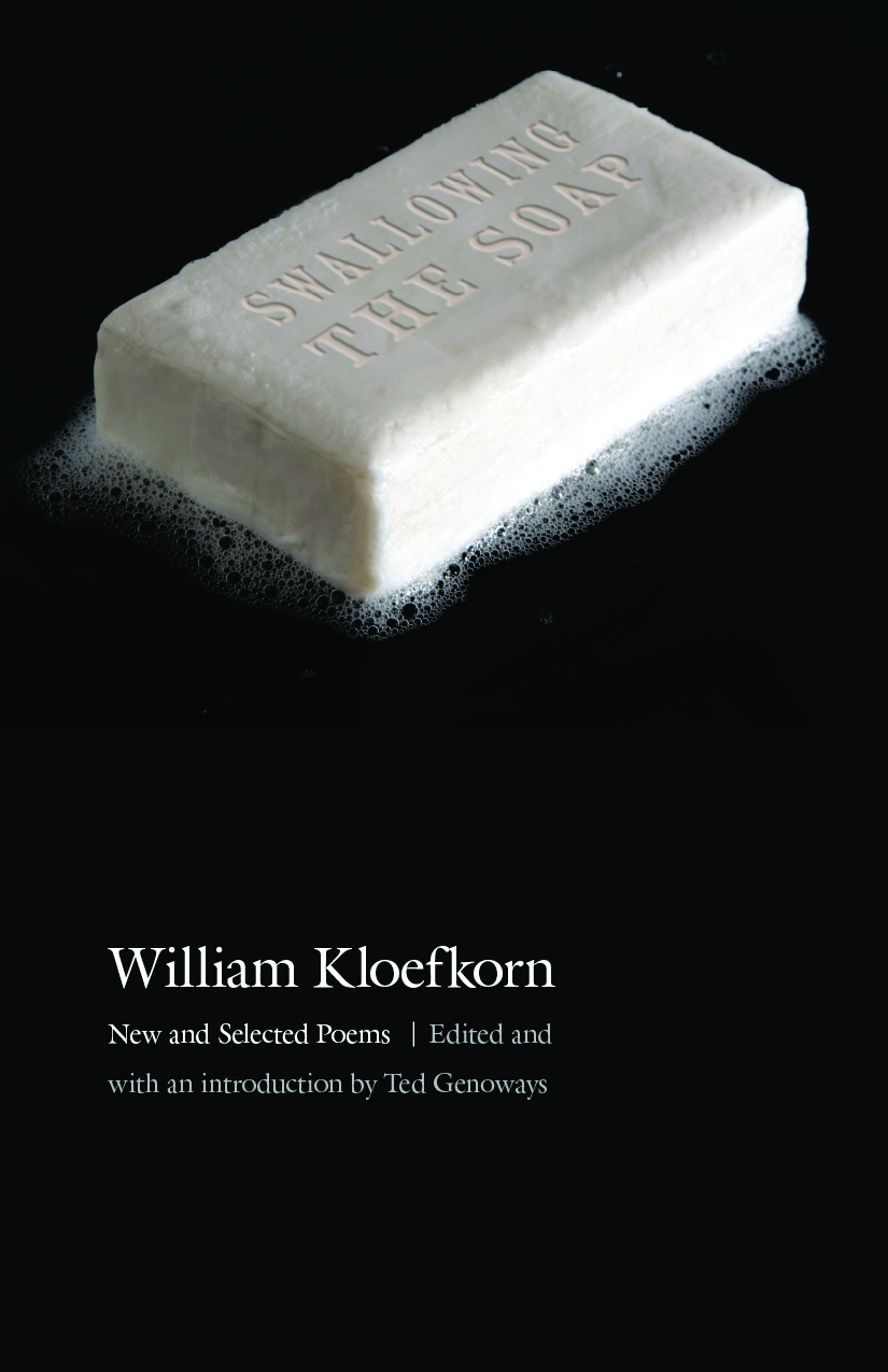 Swallowing the Soap: New and Selected Poems(English)
