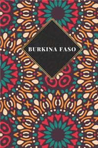 Burkina Faso: Carnet de voyage ligné - Journal de voyage pour hommes et femmes avec lignes