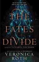 The Fates Divide: Carve the Mark - Book 2